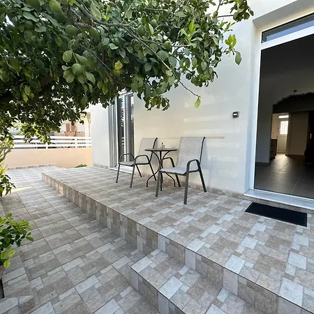Nyaraló Kira's House Rhodes Town *