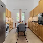 Kira's House Rhodes Town בית נופש